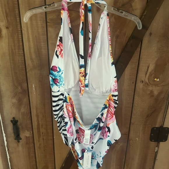 NWT CUPSHE FLORAL ONE PIECE SWIMSUIT 1X - Picture 9 of 10